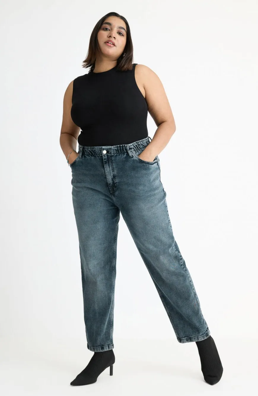 Curved Mid Charcoal Stretch Mom Jeans