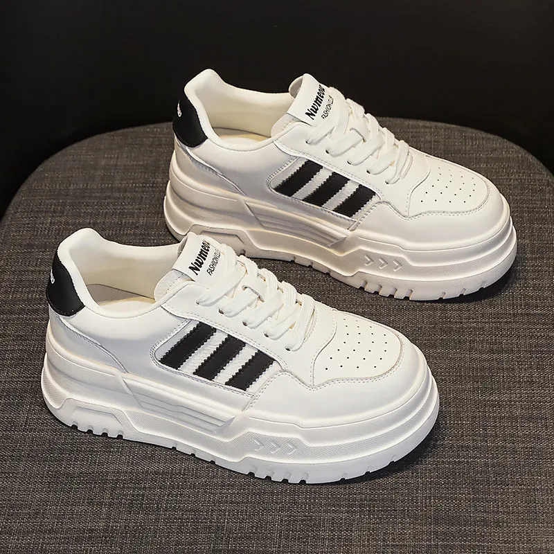 Fashionable striped flat-soled sneakers