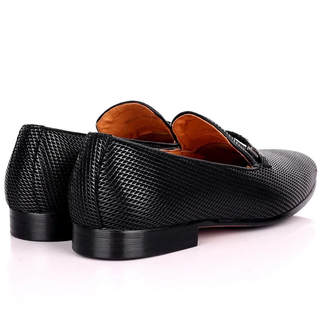 Lou Elegant Metal Logo Designed Patterned  Black Formal Shoe